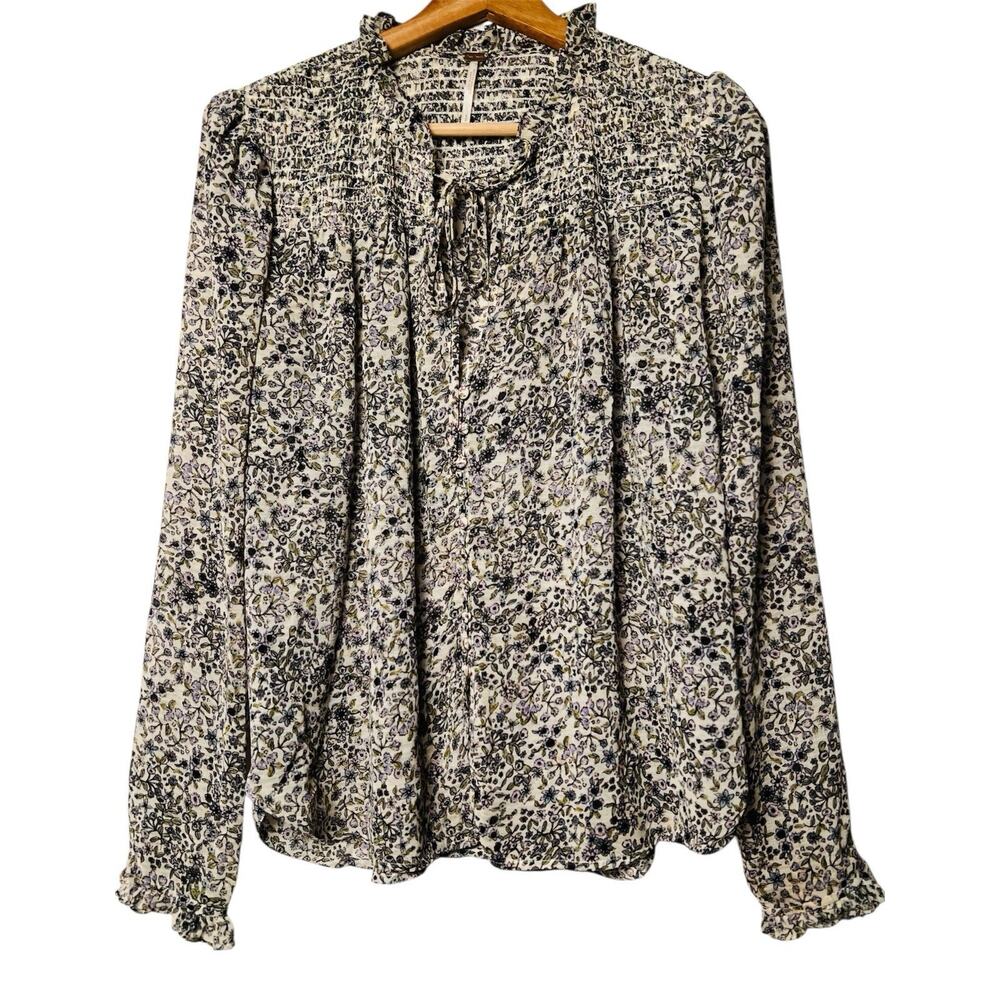 Free People Ditsy Floral Smocked Blouse Sz S Ruffle Tie Neck Boho Office Chic - Picture 2 of 12